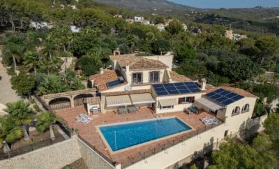 Ref 147) Calpe estate ( 6 bedrooms, 4 bathrooms)