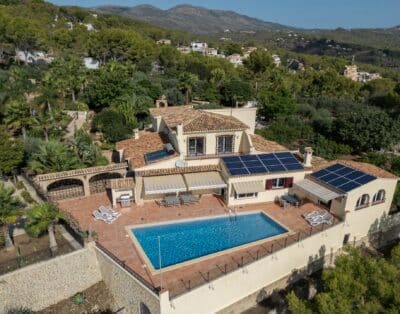 Ref 147) Calpe estate ( 6 bedrooms, 4 bathrooms)