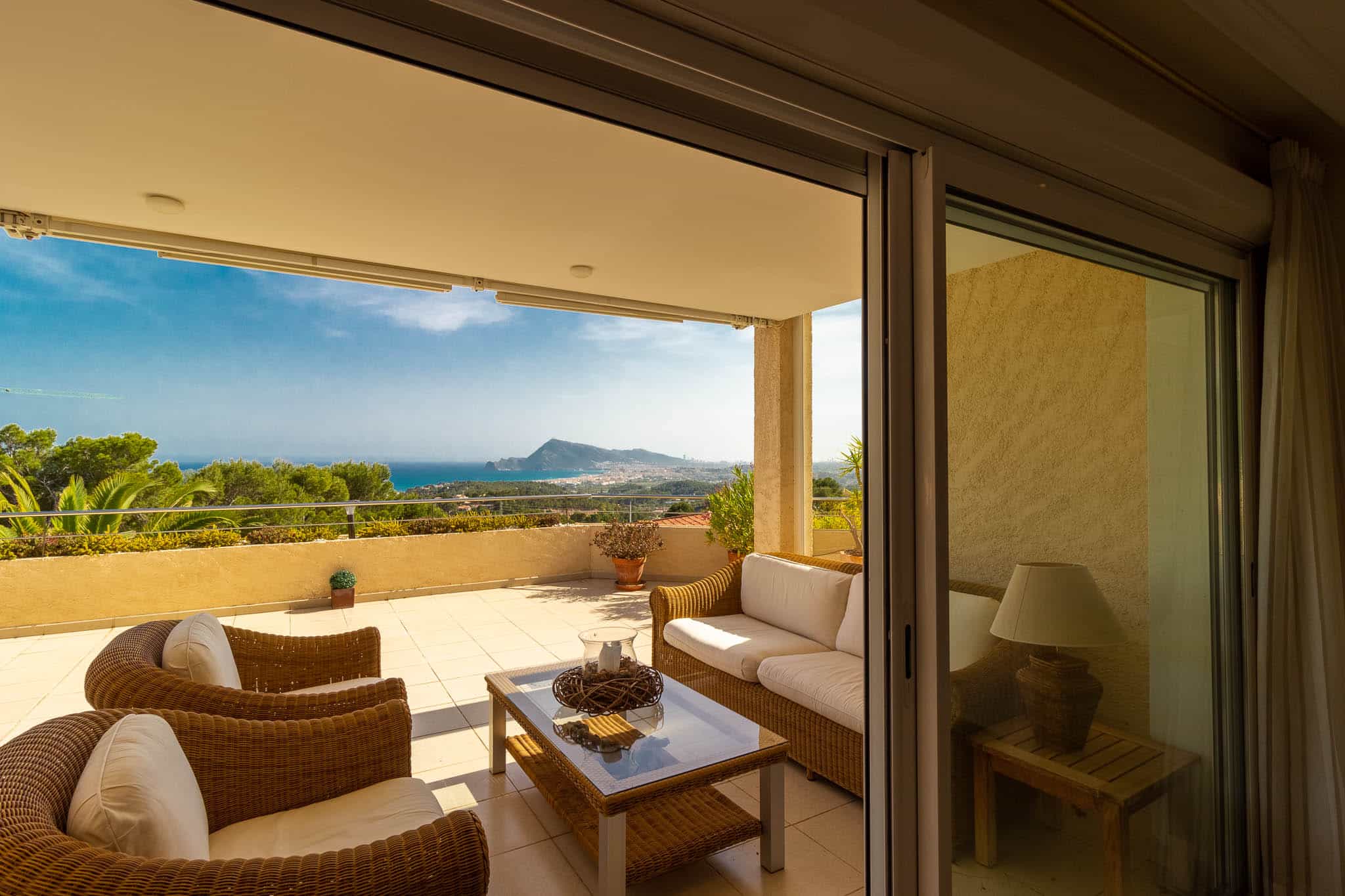Ref 151) 3 bedrooms and 3 bathrooms plus a incredible view