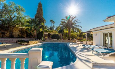 Ref:142) Spacious luxury villa with sea views ( 3 bed and 3 bathrooms)