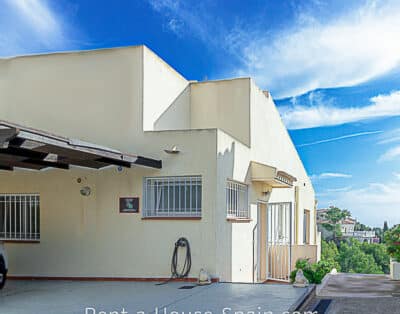 Ref 105) Beautiful semi-detached villa with fantastic views over the sea and golf course.