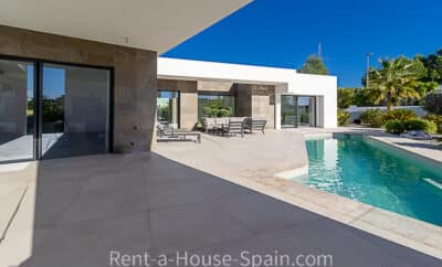 Ref 107) This elegantly designed villa in Altea, 6 persons, next to the golf course, Altea